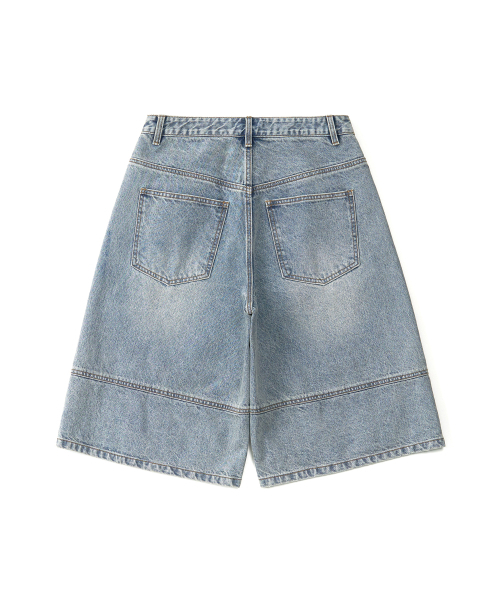 EXCONTAINER(エックスコンテナ)の「インシジョン バミューダデニムパンツ (ライトブルー)(その他パンツ・メンズ・その他・SMALL/MEDIUM/LARGE/X-LARGE)」の4枚目の写真
