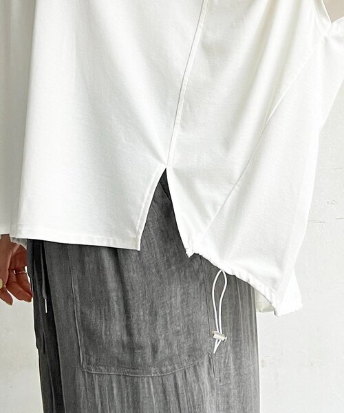 un dix cors(アンディコール)の「ドロストスキッパープルオーバー(Tシャツ/カットソー・レディース・オレンジ/ブラック/ブルー/オフホワイト・FREE)」の17枚目の写真