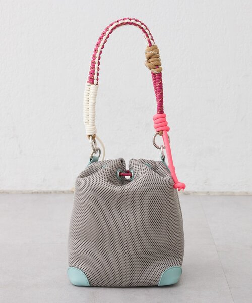 CIAOPANIC TYPY(チャオパニックティピー)の「:【TYNNE.】【軽量】2WAY配色メッシュロープ巾着バッグ(ショルダーバッグ・レディース・キャメル/グレー/カーキ/ブラック・ONE SIZE)」の18枚目の写真