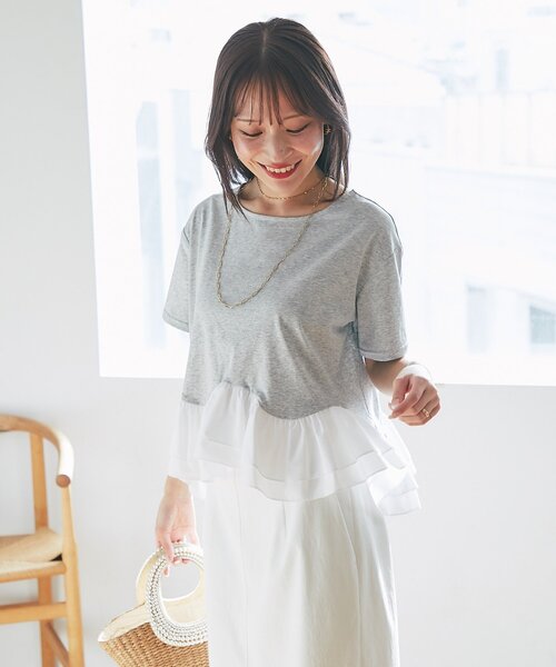 La boutique BonBon(ラブティックボンボン)の「【再予約決定!・KAZUMI監修】ペプラムドッキングカットソー(Tシャツ/カットソー・レディース・グレー/ホワイト/ネイビー・FREE)」の6枚目の写真