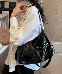 A4対応大容量アウトポケット 2WAYショルダーバッグ