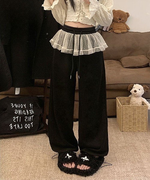 &soiree(アンドソワレ)の「ウエストチュール付きスウェットワイドパンツ(スウェットパンツ・レディース・ブラウン/杢グレー/ブラック・SMALL/MEDIUM/LARGE/X-LARGE)」の2枚目の写真