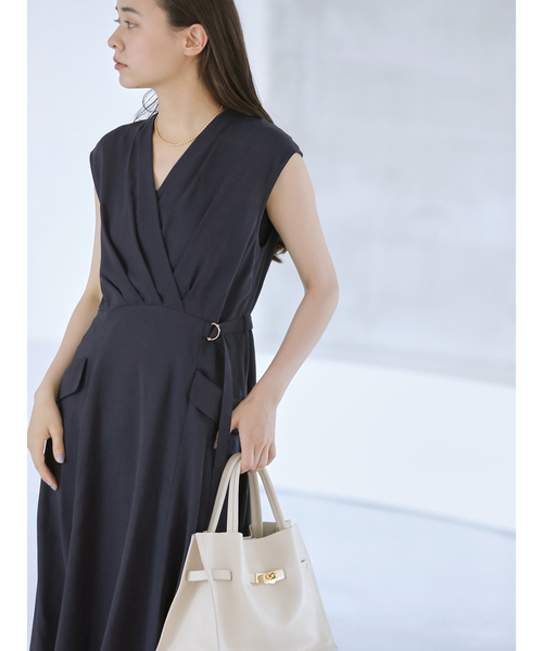 La TOTALITE(ラトータリテ)の「【洗える】カシュクールポケットワンピース(ワンピース・レディース・ネイビー/ブラウン・36/38)」の20枚目の写真
