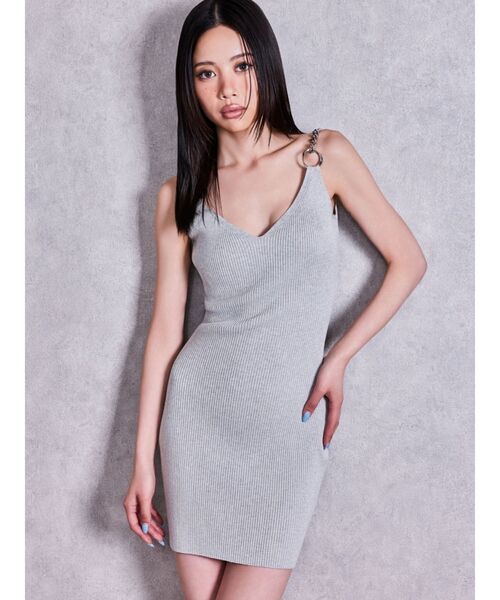 GYDA(ジェイダ)の「ショルダーチェーンタイトリブニットミニワンピース(ワンピース・レディース・グレー/ブラウン/ブラック・FREE)」の12枚目の写真