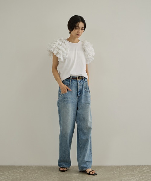 SALON adam et rope'(サロン アダム エ ロペ)の「【AAYUSHI(アユーシ)】フリルスリーブカットソー(Tシャツ/カットソー・レディース・ホワイト/ブラック・FREE)」の7枚目の写真