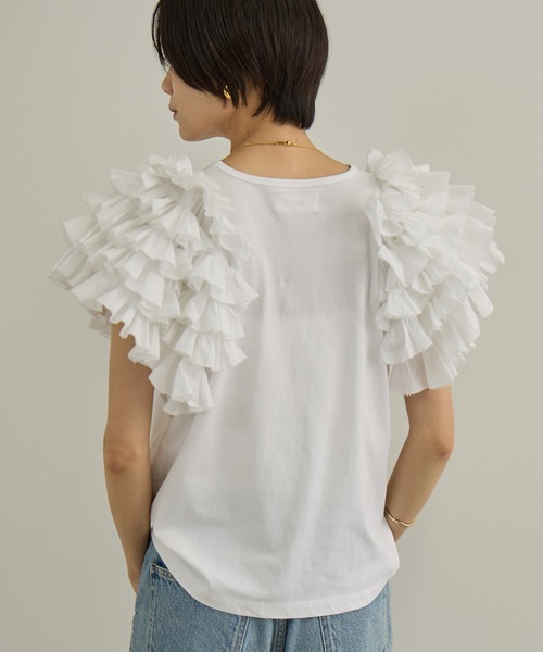 SALON adam et rope'(サロン アダム エ ロペ)の「【AAYUSHI(アユーシ)】フリルスリーブカットソー(Tシャツ/カットソー・レディース・ホワイト/ブラック・FREE)」の13枚目の写真