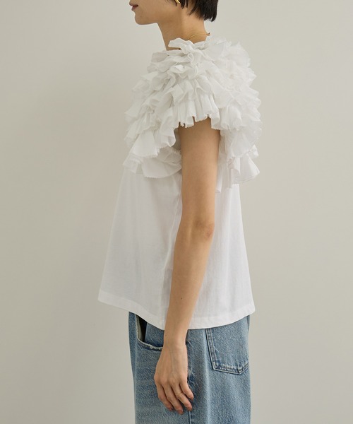 SALON adam et rope'(サロン アダム エ ロペ)の「【AAYUSHI(アユーシ)】フリルスリーブカットソー(Tシャツ/カットソー・レディース・ホワイト/ブラック・FREE)」の15枚目の写真