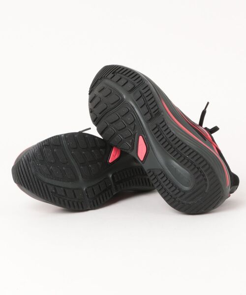 NIKE(ナイキ)の「NIKE ナイキ AIR WINFLO 12【軽量】メンズスニーカー ランニングシューズ 厚底(エアウィンフロー12) HV9272-005 ブラック/ブラック/レッドオービット(スニーカー・メンズ・ブラック×レッド・28.0cm/27.5cm/27.0cm/26.5cm/26.0cm/25.5cm/30.0cm/29.0cm)」の3枚目の写真