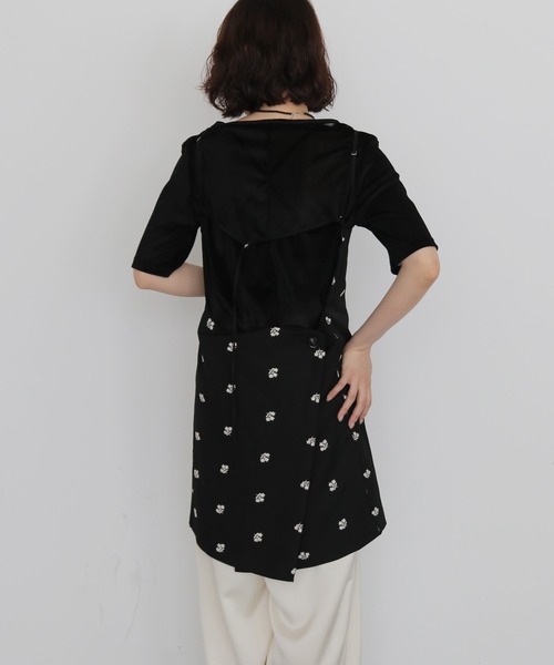cheriella(シェリエラ)の「【cheriella】フラワー刺繍チュニックキャミ FLORAL EMBROIDERY TUNIC CAMI(ベスト・レディース・ブラック/グリーン・FREE)」の6枚目の写真
