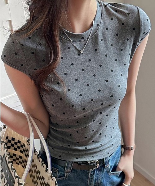 Miniministore(ミニミニストア)の「ドット柄tシャツレディース 半袖トップス(Tシャツ/カットソー・レディース・ホワイト/ブラック/ダークグレー・M/L)」の1枚目の写真