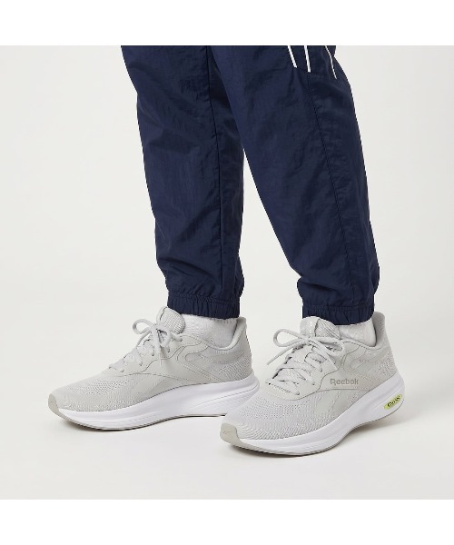Reebok(リーボック)の「DMX コンフォート プラス 3.0 / DMX COMFORT + 3.0(スニーカー・メンズ・ブラック・23.0cm/24.5cm/24.0cm/25.0cm/26.0cm/26.5cm/27.0cm/27.5cm/28.0cm/28.5cm/30.0cm/31cm/22.5cm/25.5cm)」の13枚目の写真