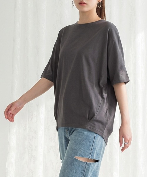 itto...(イット)の「コットン100%コクーンシルエット後ろボタンカットソー(Tシャツ/カットソー・レディース・ブラック/オフホワイト/ミント/グレイッシュベージュ/チャコールグレー・M~L/4L~5L/LL~3L)」の1枚目の写真