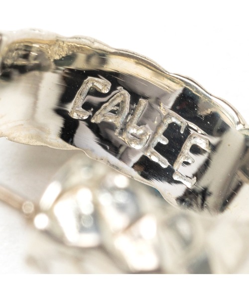 CALEE（キャリー）の「SNAKE ROLL SILVER PIERCE ＜LARGE＞（ピアス（片耳用）・メンズ・シルバー・FREE）」の3枚目の写真