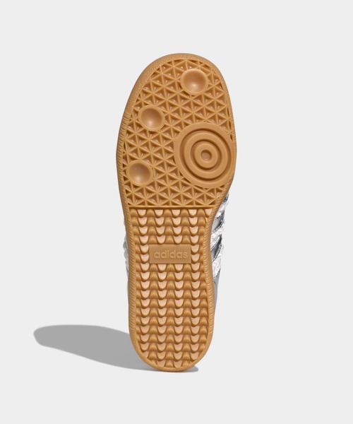 adidas(アディダス)の「SAMBA JP EXCLUSIVE for BILLY'S サンバ スニーカー アディダスオリジナルス adidas Originals(スニーカー・メンズ・シルバー・28.0cm/27.0cm/27.5cm/26.5cm/26.0cm/25.5cm/25.0cm/29.0cm/28.5cm/24.5cm/22.0cm/22.5cm/23.0cm/24.0cm/23.5cm)」の3枚目の写真