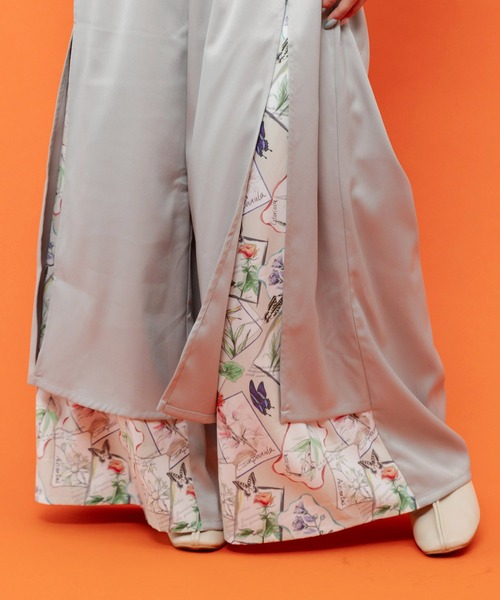 iS ScoLar(イズスカラー)の「562253:無地×お花図鑑柄 スリット入りワイドパンツ(その他パンツ・レディース・ブラック/グレー/カーキ・M)」の10枚目の写真