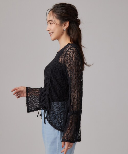 SHOO・LA・RUE(シューラルー)の「レースで華やかに映える 旬な透け感の レースシャーリングトップス(Tシャツ/カットソー・レディース・ブラック/ホワイト・00)」の8枚目の写真