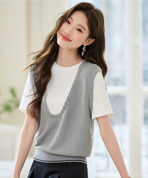 Girly Doll(ガーリードール)の「ベストレイヤードライクTシャツ(その他トップス・レディース・グレー・FREE)」の4枚目の写真