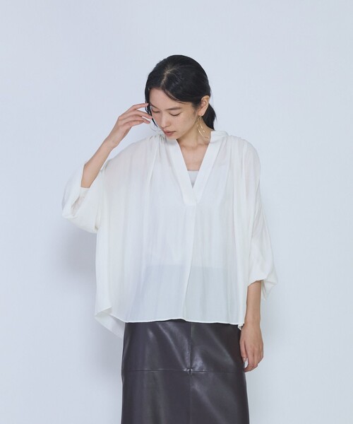 1er Arrondissement(プルミエアロンディスモン)の「ギャザースキッパーブラウス(シャツ/ブラウス・レディース・オフホワイト/ブラウン系その他5/イエロー系その他5・36/38)」の1枚目の写真