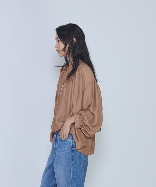 1er Arrondissement(プルミエアロンディスモン)の「ギャザースキッパーブラウス(シャツ/ブラウス・レディース・オフホワイト/ブラウン系その他5/イエロー系その他5・36/38)」の3枚目の写真