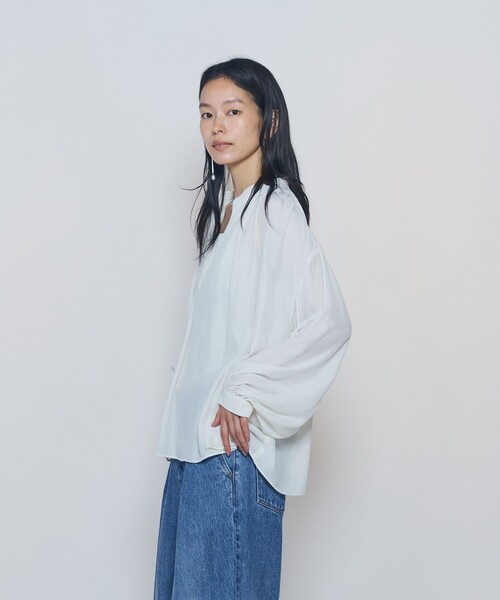 1er Arrondissement(プルミエアロンディスモン)の「ギャザースキッパーブラウス(シャツ/ブラウス・レディース・オフホワイト/ブラウン系その他5/イエロー系その他5・36/38)」の14枚目の写真