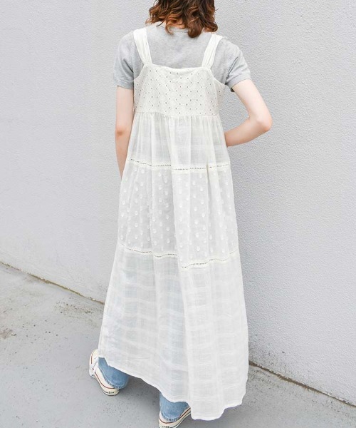 Bleu Bleuet(ブルーブルーエ)の「シフリー刺繍ティアードワンピース(ワンピース・レディース・ナチュラル/グレー/ブルーグレー・FREE)」の5枚目の写真