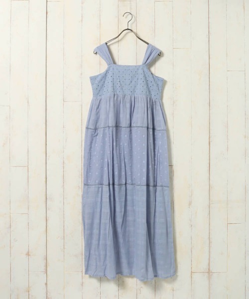 Bleu Bleuet(ブルーブルーエ)の「シフリー刺繍ティアードワンピース(ワンピース・レディース・ナチュラル/グレー/ブルーグレー・FREE)」の8枚目の写真