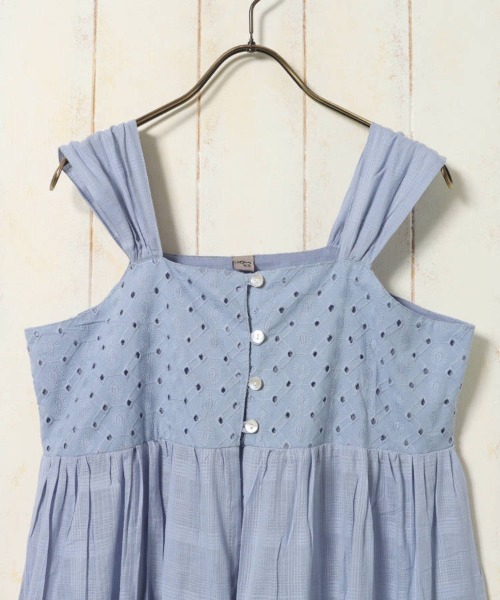 Bleu Bleuet(ブルーブルーエ)の「シフリー刺繍ティアードワンピース(ワンピース・レディース・ナチュラル/グレー/ブルーグレー・FREE)」の9枚目の写真