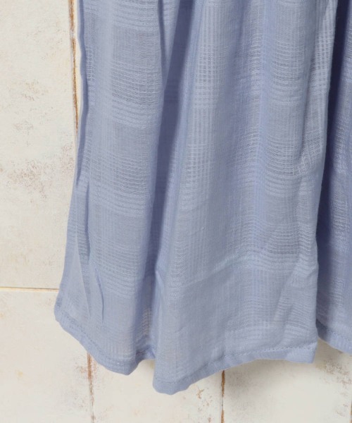 Bleu Bleuet(ブルーブルーエ)の「シフリー刺繍ティアードワンピース(ワンピース・レディース・ナチュラル/グレー/ブルーグレー・FREE)」の12枚目の写真