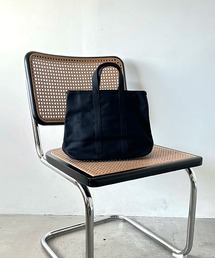 J.B. ATTIRE（ジェイビーアタイア）の「J.B. ATTIRE  NEW YORK BAG MINI（トートバッグ）」