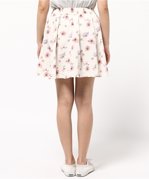 earth music&ecology（アースミュージックアンドエコロジー）の「《プチプラ2,990円+税》【2016Spring】《スキスカ!》フラワーミニスカート（スカート・レディース・オフホワイト/イエロー/ネイビー・FREE）」の6枚目の写真