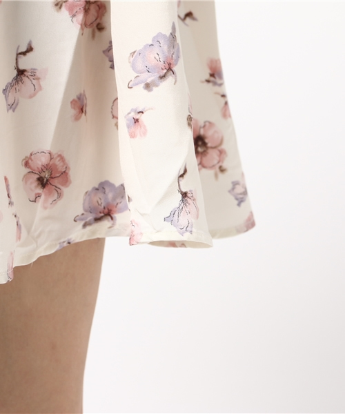 earth music&ecology（アースミュージックアンドエコロジー）の「《プチプラ2,990円+税》【2016Spring】《スキスカ!》フラワーミニスカート（スカート・レディース・オフホワイト/イエロー/ネイビー・FREE）」の17枚目の写真