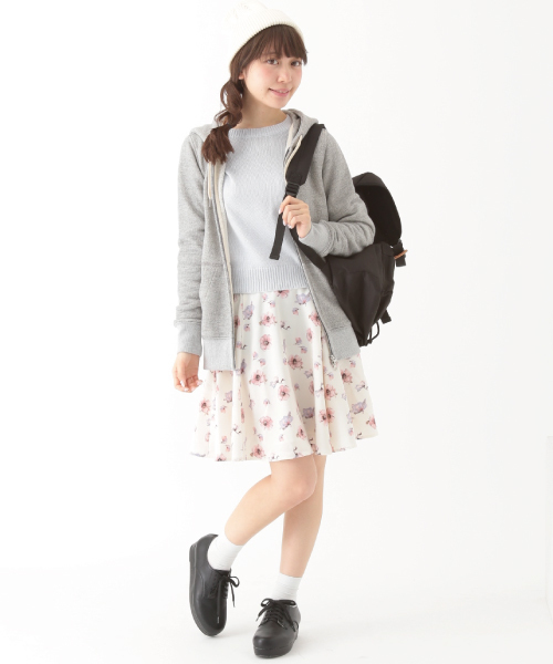 earth music&ecology（アースミュージックアンドエコロジー）の「《プチプラ2,990円+税》【2016Spring】《スキスカ!》フラワーミニスカート（スカート・レディース・オフホワイト/イエロー/ネイビー・FREE）」の12枚目の写真