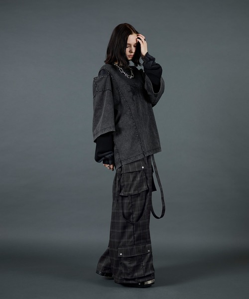 ERAR(エラー)の「【ERAR】チェックボンテージサスペンダーワイドカーゴパンツ(カーゴパンツ・メンズ・ブラック/レッド・M/S/XL/L)」の4枚目の写真