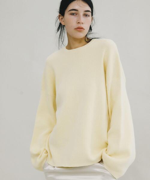 LAATO(ラート)の「crew neck soft knit(ニット/セーター・レディース・アイボリー/ライトグレー・FREE)」の1枚目の写真