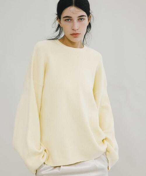 LAATO(ラート)の「crew neck soft knit(ニット/セーター・レディース・アイボリー/ライトグレー・FREE)」の3枚目の写真