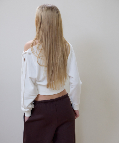 ROSEFRANTZ（ロゼフランツ）の「Wide Off-Shoulder Sweatshirt [Ivory]（スウェット・レディース・アイボリー・OS）」の10枚目の写真