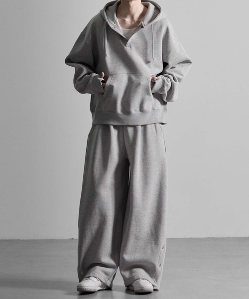 RUUBON(ルーボン)の「【RUUBON】brushed lining henley neck hoodie / 裏起毛ヘンリーネックパーカー(パーカー・メンズ・ダークグレー/グレー・L/M/S)」の22枚目の写真