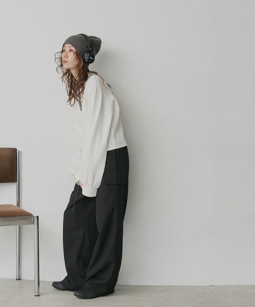 ad thie（アドティエ）の「ショート丈 バイカラー ヘンリーネック ワッフル プルオーバー（Tシャツ/カットソー・レディース・オフホワイト/ライトブルー/ブラウン/杢グレー・FREE）」の6枚目の写真