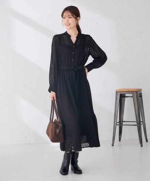 a.v.v（アーヴェヴェ）の「【洗える】シアー ジャカード スキッパー ワンピース（ワンピース・レディース・ネイビー/ブラック・38/40）」の8枚目の写真
