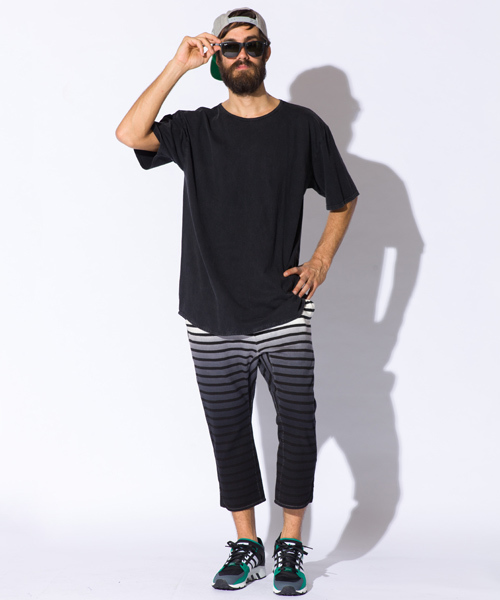 ALDIES（アールディーズ）の「【SPACELORZ】GD BORDER PANTS グラデーション ボーダー クロップドパンツ（その他パンツ・メンズ・パープル/ブラック・SMALL/LARGE/MEDIUM）」の9枚目の写真