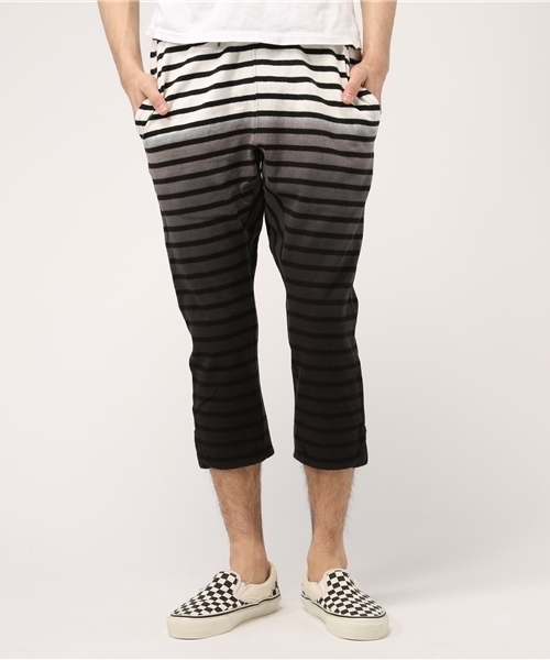 ALDIES（アールディーズ）の「【SPACELORZ】GD BORDER PANTS グラデーション ボーダー クロップドパンツ（その他パンツ・メンズ・パープル/ブラック・SMALL/LARGE/MEDIUM）」の4枚目の写真