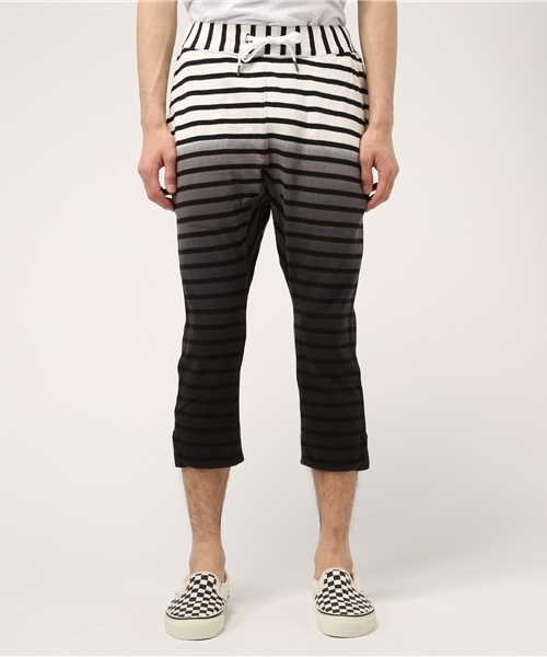 ALDIES（アールディーズ）の「【SPACELORZ】GD BORDER PANTS グラデーション ボーダー クロップドパンツ（その他パンツ・メンズ・パープル/ブラック・SMALL/LARGE/MEDIUM）」の10枚目の写真