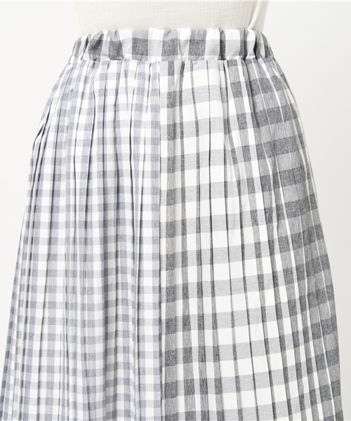 MERLOT（メルロー）の「ギンガムチェックプリーツスカート2249（スカート・レディース・ブラック/ネイビー/チェリーピンク・FREE）」の7枚目の写真