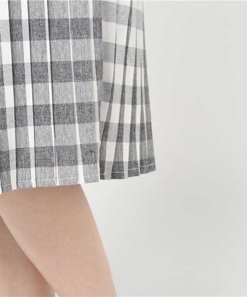 MERLOT（メルロー）の「ギンガムチェックプリーツスカート2249（スカート・レディース・ブラック/ネイビー/チェリーピンク・FREE）」の9枚目の写真