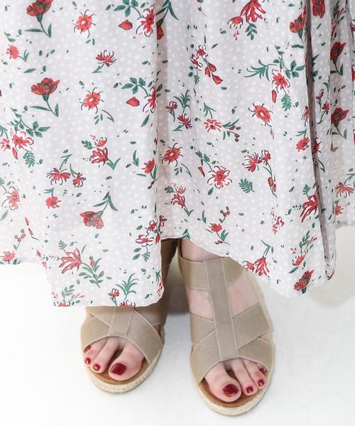 coen（コーエン）の「ヴィンテージサテンフラワープリントマキシスカート（スカート・レディース・グレー/ネイビー・FREE）」の6枚目の写真