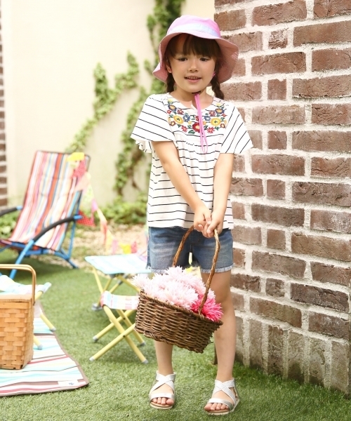 GLOBAL WORK（グローバルワーク）の「【キッズ】ハナシシュウソデフリルＴシャツ半袖/761689（Tシャツ/カットソー・キッズ・ブラック/ホワイト/その他1/ライトパープル・LARGE/SMALL/X-LARGE/XX-LARGE/MEDIUM）」の11枚目の写真