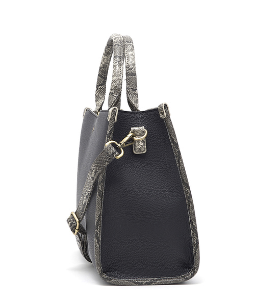 Ungrid（アングリッド）の「【Ungrid】スネークコンビトートBAG（トートバッグ・レディース・ブラック/ベージュ/グレー・FREE）」の10枚目の写真