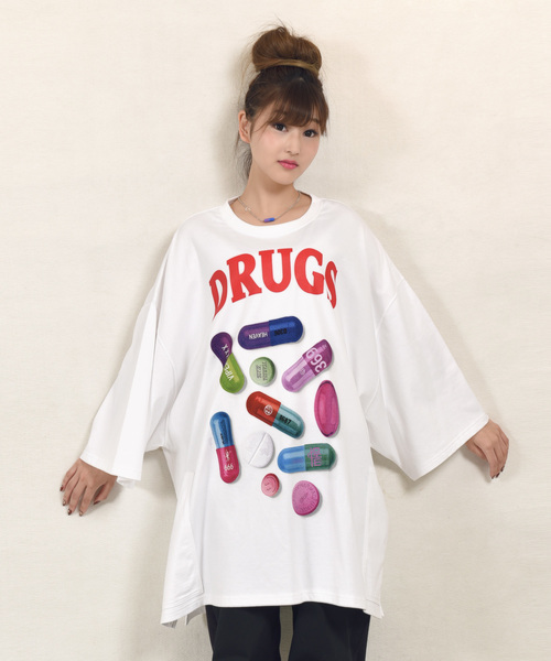 Tシャツ(半袖/袖なし) MILKBOY - milkboy PILL BIG TEE DRUGS+SAINTS TEE MILKBOY（ミルクボーイ）の「PILL BIG Tシャツ（Tシャツ