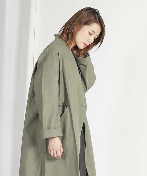 kha:ki（カーキ）の「「KHA:KI / カーキ」ノーカラーベルテッドコート"COLLARLESS BELTED COAT"（ダウンジャケット/コート・レディース・ブラック/ベージュ/カーキ・1）」の17枚目の写真