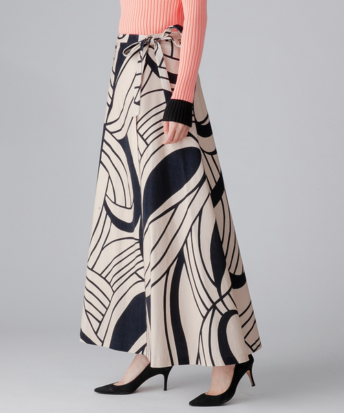 DOUBLE STANDARD CLOTHING（ダブルスタンダードクロージング）の「DSC. ポンデ・ベロアラップスカート（スカート・レディース・ダークベージュ・38/36）」の7枚目の写真